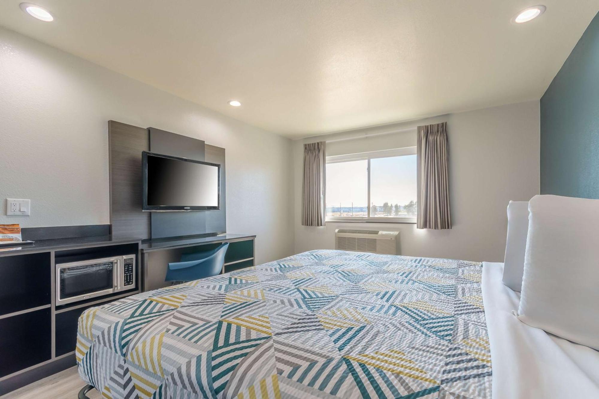 Studio 6 Suites Perris, Ca Exterior photo