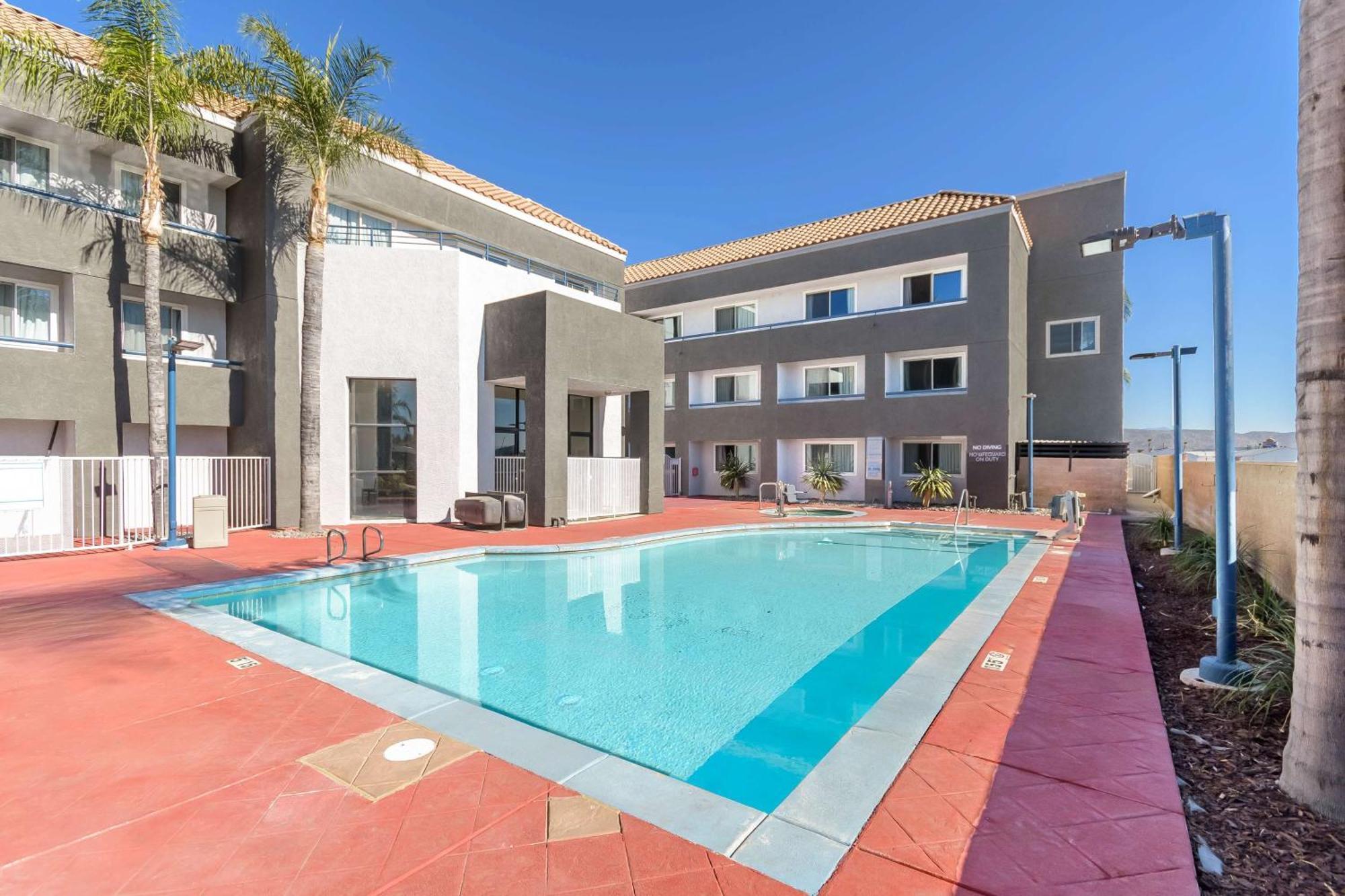 Studio 6 Suites Perris, Ca Exterior photo